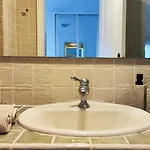 Apartman Jardines Del Puerto - Brand New 2bd With Parking, Wifi & Pool *