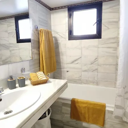 Lägenhet Jardines Del Puerto - Brand New 2bd With Parking, Wifi & Pool *