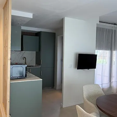 Lägenhet Jardines Del Puerto - Brand New 2bd With Parking, Wifi & Pool