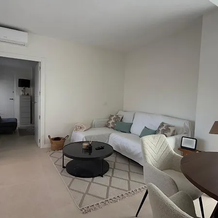 Jardines Del Puerto - Brand New 2bd With Parking, Wifi & Pool Lägenhet