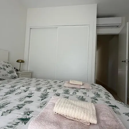 Lägenhet Jardines Del Puerto - Brand New 2bd With Parking, Wifi & Pool