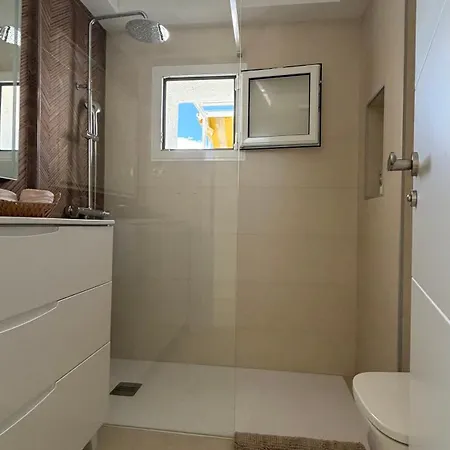 Jardines Del Puerto - Brand New 2bd With Parking, Wifi & Pool Lägenhet Marbella