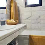 Jardines Del Puerto - Brand New 2bd With Parking, Wifi & Pool Apartment Marbella
